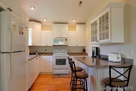 Property image 4 at 9005 Mccray Farms Drive, Hickory, NC 28601
