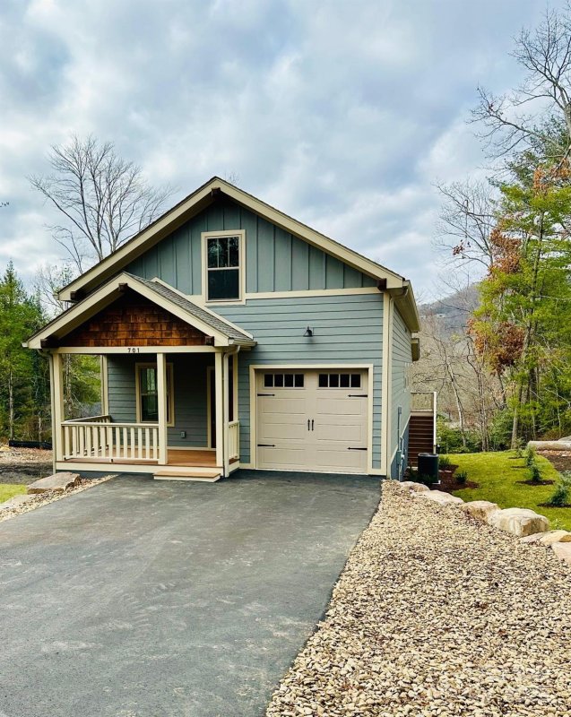 Property image 2 at 701 Holly Avenue, Black Mountain, NC 28711