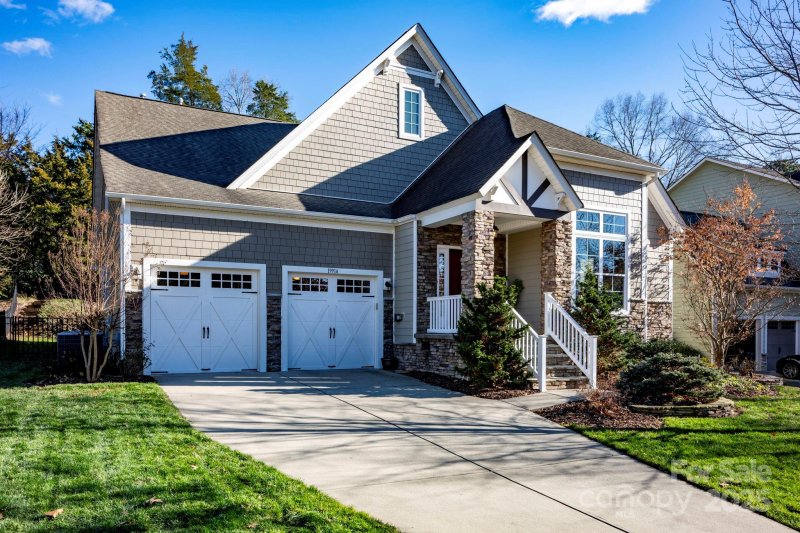 Property image 2 at 19914 Wooden Tee Drive, Davidson, NC 28036