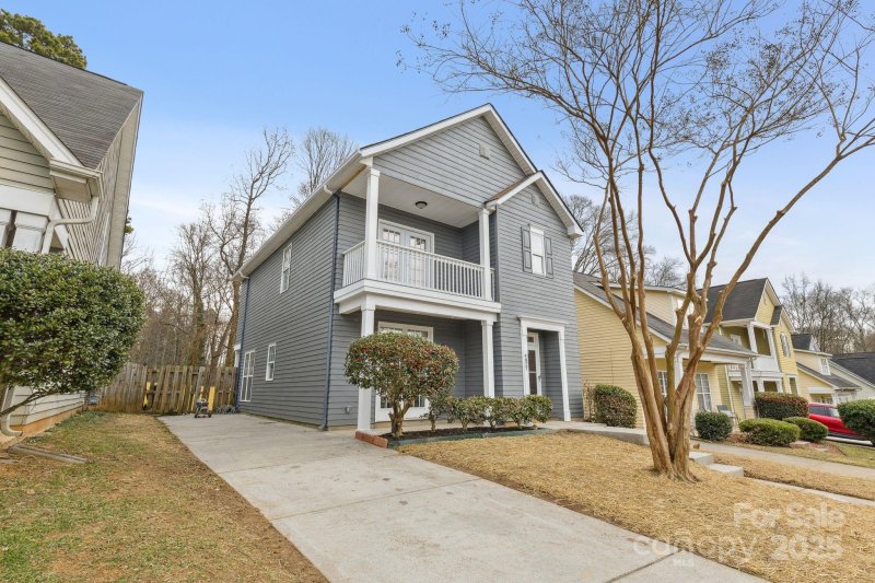 Property image 2 at 4827 Eaves Lane, Charlotte, NC 28215