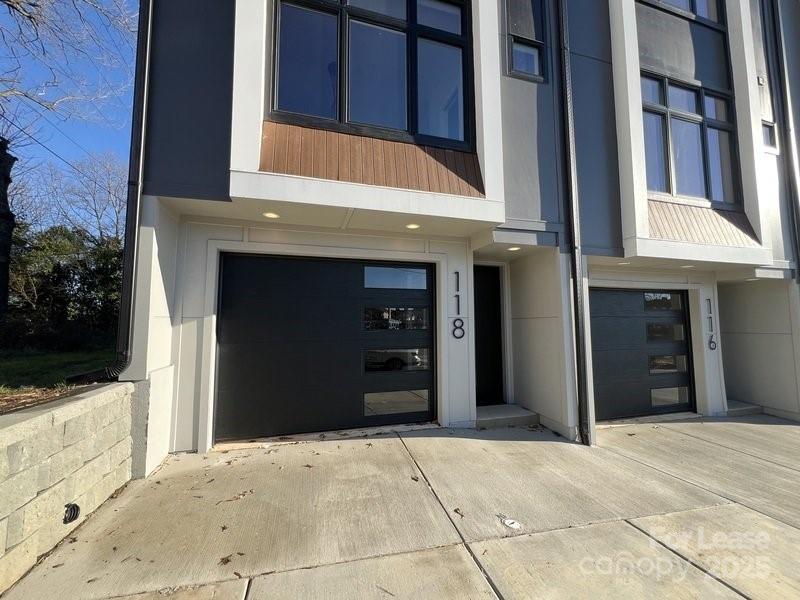 Property image 2 at 118 Frazier Avenue, Charlotte, NC 28216