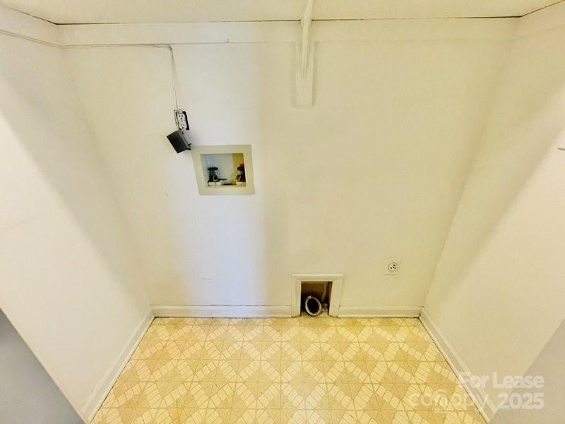 Property image 5 at 8105 Chrisbry Lane, Charlotte, NC 28215