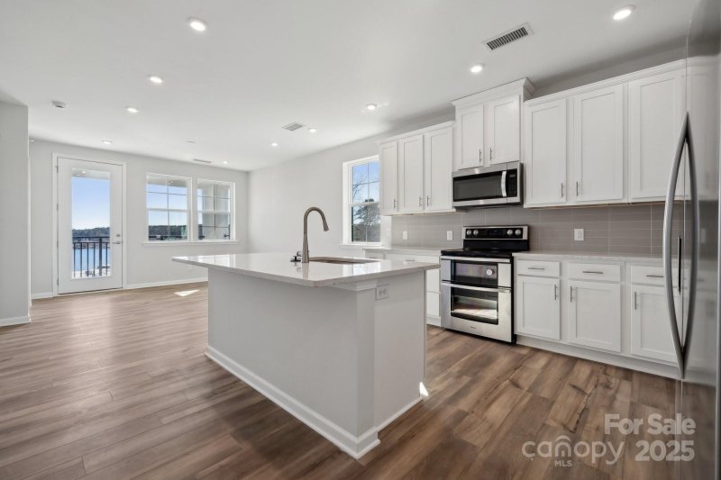 Property image 3 at 4455 Reed Creek Drive, Sherrills Ford, NC 28673