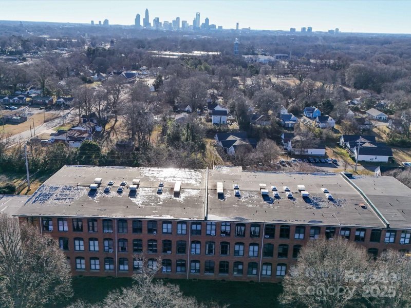 Property image 3 at 201 S Hoskins Road, Charlotte, NC 28208