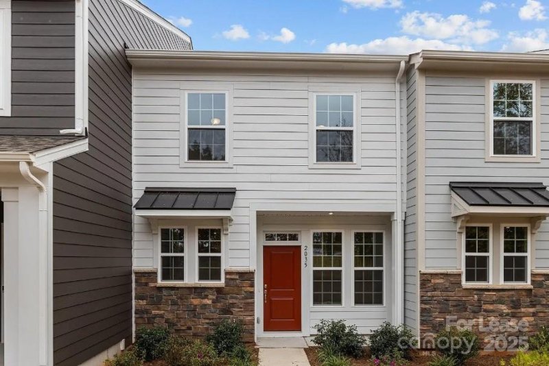 2035 Near Point Road