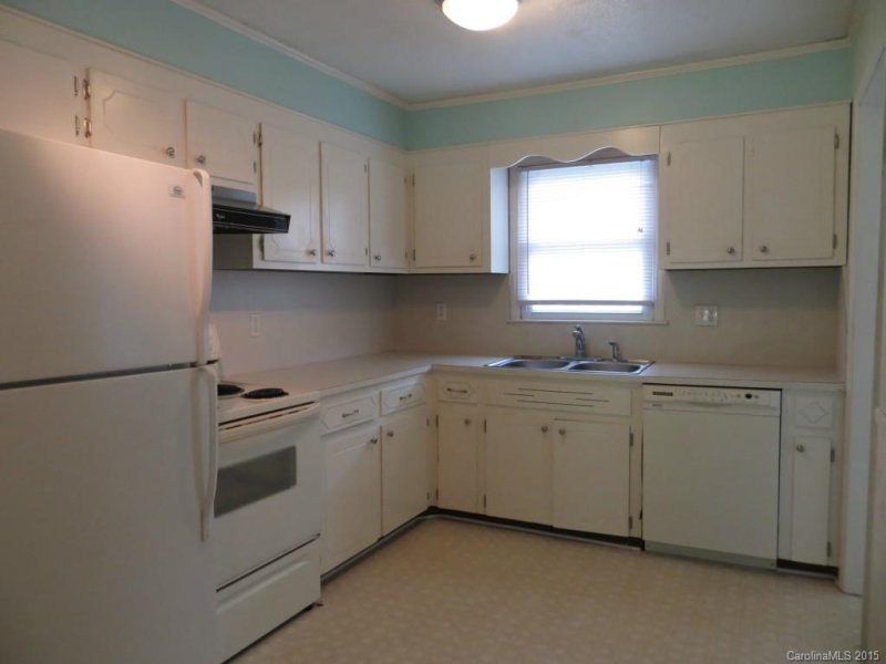 Property image 5 at 107 Fairway Drive, Belmont, NC 28012