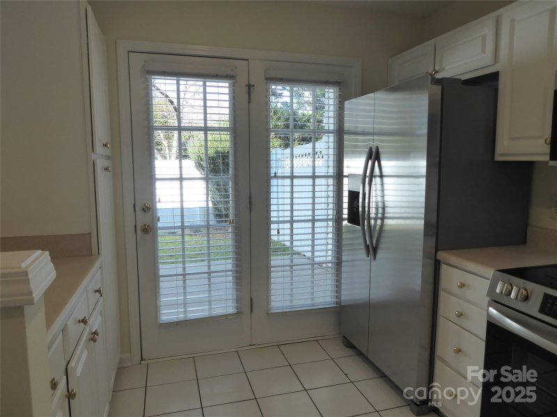 Property image 3 at 8620 Robinson Forest Drive, Charlotte, NC 28277