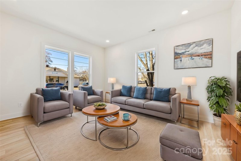 Property image 2 at 210 S Millon Street, Gastonia, NC 28052