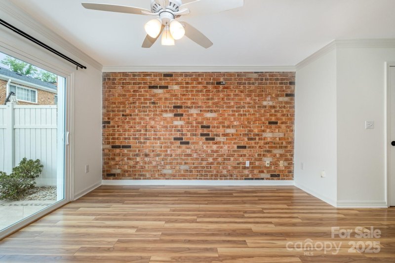 Property image 4 at 1210 Green Oaks Lane, Charlotte, NC 28205