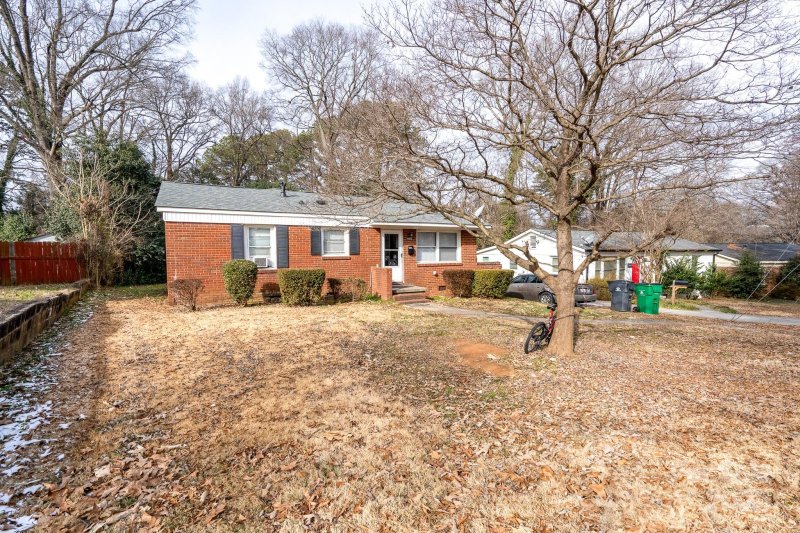 Property image 5 at 4405 Tillman Road, Charlotte, NC 28208