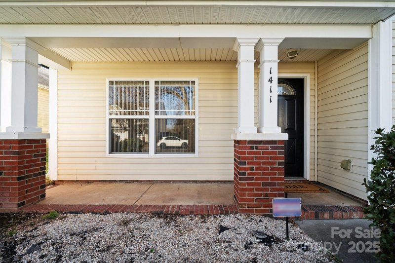 Property image 2 at 1411 Ladora Drive, Charlotte, NC 28262