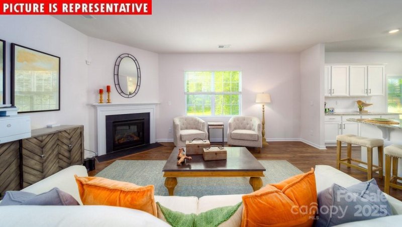 Property image 4 at 11127 Cardinal Creek Avenue, Charlotte, NC 28215