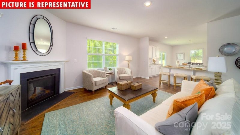 Property image 5 at 11127 Cardinal Creek Avenue, Charlotte, NC 28215