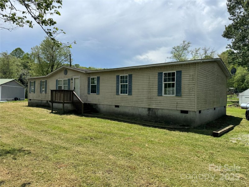 Property image 2 at 166 Turkey Pen Gap Road, Horse Shoe, NC 28742