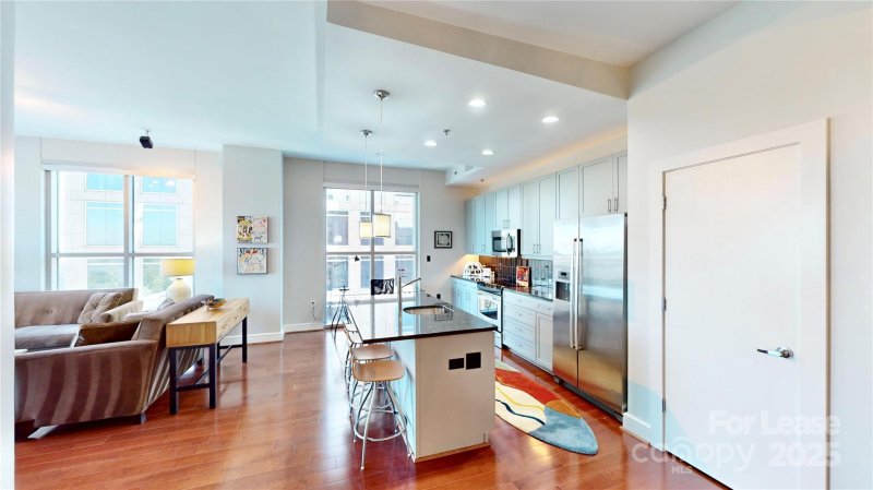 Property image 4 at 333 W Trade Street, Charlotte, NC 28202