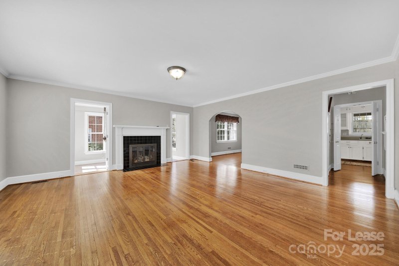 Property image 2 at 1221 Oakwood Avenue, Gastonia, NC 28052