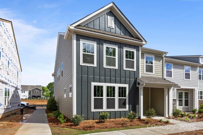 4121 Walking Ridge Road