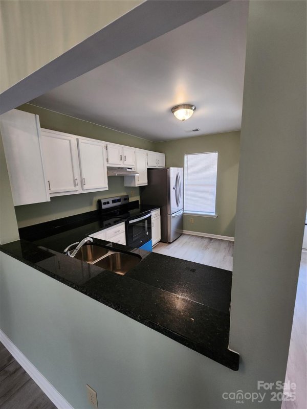 Property image 3 at 6353 Windsor Gate Lane, Charlotte, NC 28215