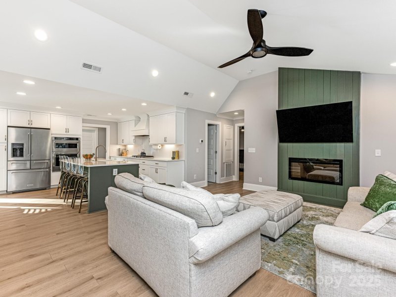 Property image 5 at 3300 Enfield Road, Charlotte, NC 28205