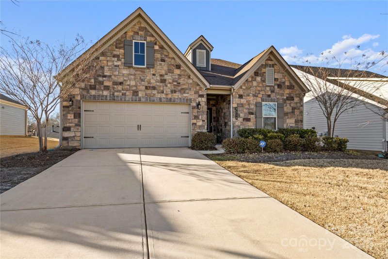 Property image 3 at 9314 Dufaux Drive, Charlotte, NC 28278