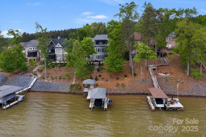 Property image 3 of 3255 Lake Pointe Drive in Reflection Pointe, Belmont, NC 28012