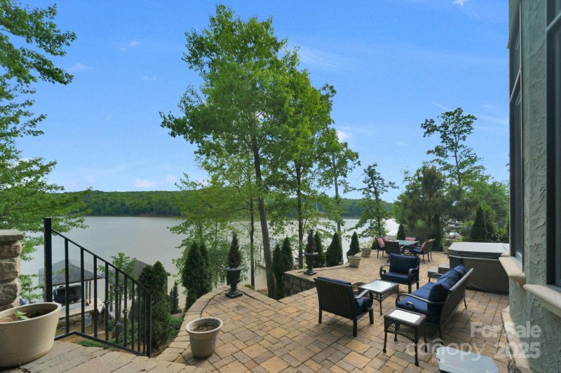 Property image 5 of 3255 Lake Pointe Drive in Reflection Pointe, Belmont, NC 28012