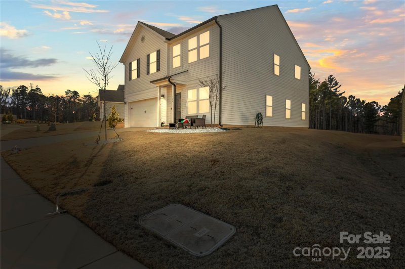 Property image 2 of 144 Mooring Drive in Hidden Lakes, Statesville, NC 28677