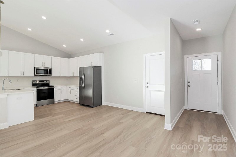 Property image 3 at 4119 Pebblebrook Circle, Concord, NC 28027