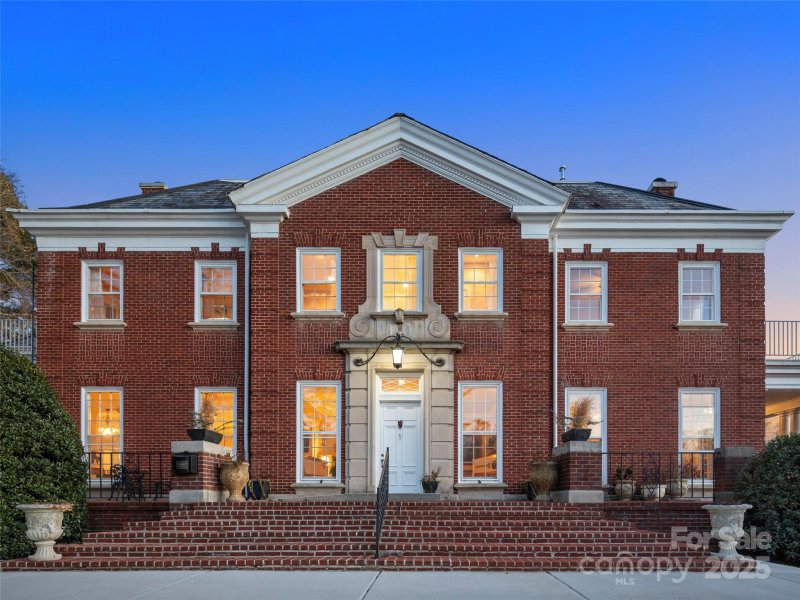 Property image 2 of 1 Sunset Parkway in Grove Park, Asheville, NC 28801