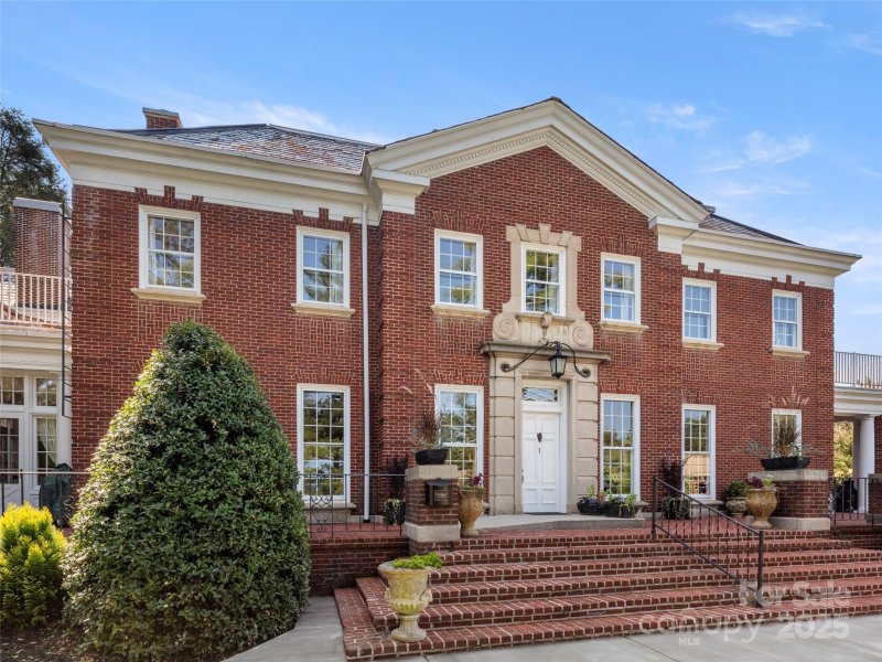 Property image 4 of 1 Sunset Parkway in Grove Park, Asheville, NC 28801