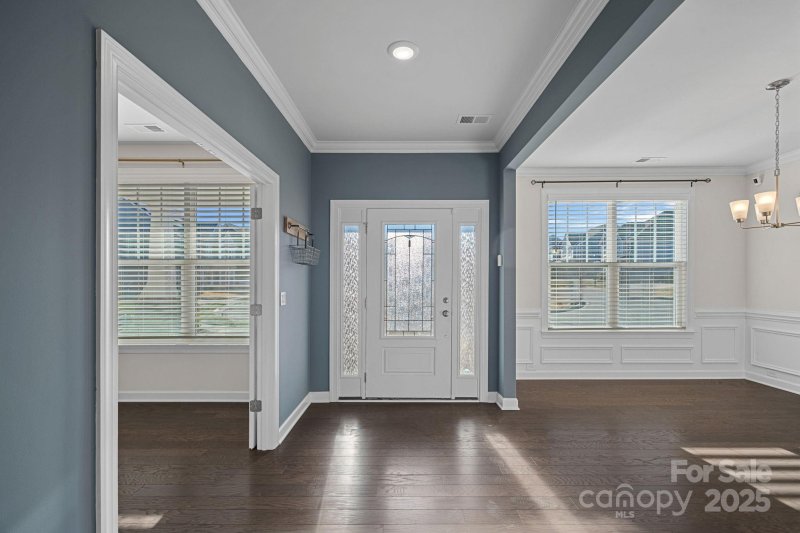 Property image 3 at 15725 Queens Trail Drive, Davidson, NC 28036