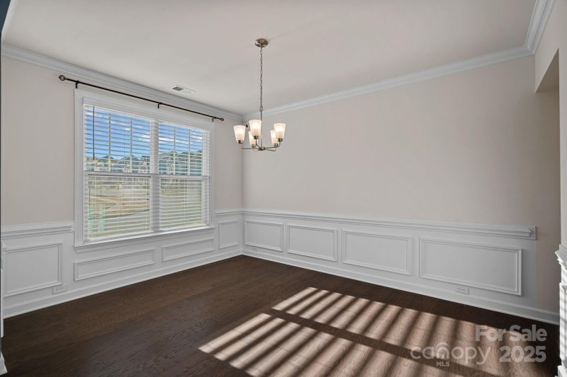 Property image 4 at 15725 Queens Trail Drive, Davidson, NC 28036