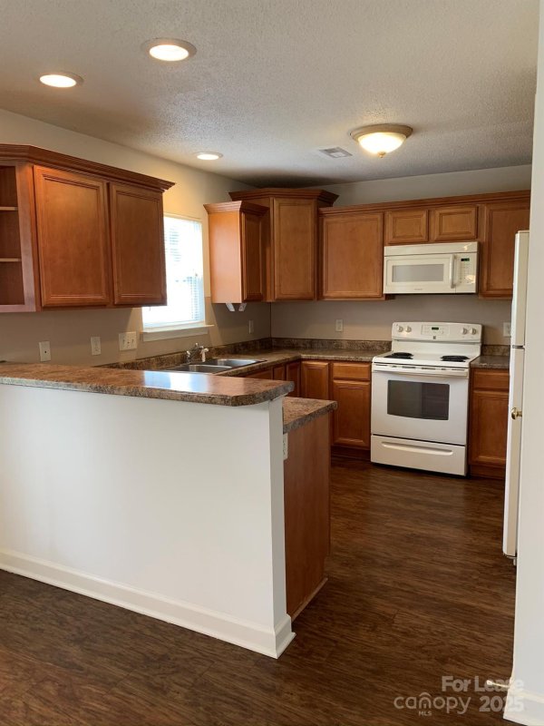 Property image 3 at 109 Clusters Circle, Mooresville, NC 28117