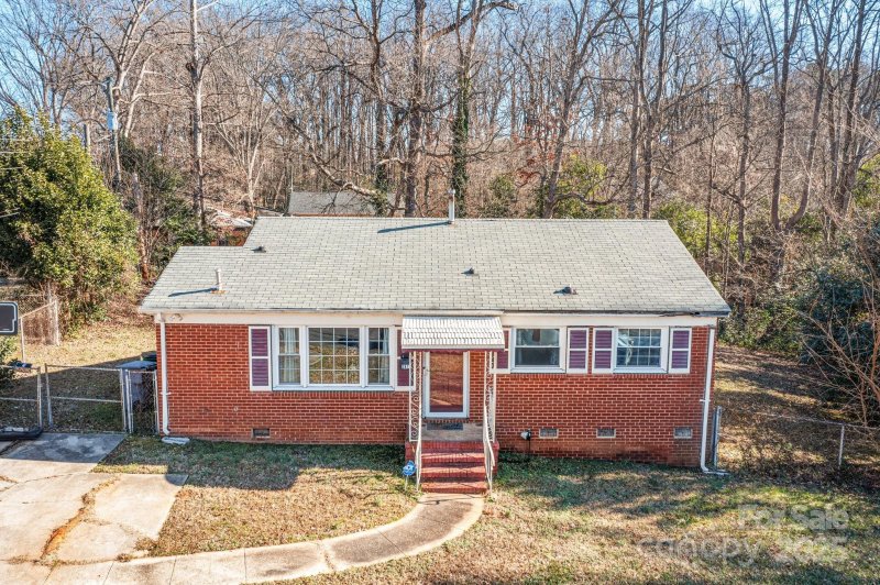 Property image 2 at 2919 Bellaire Drive, Charlotte, NC 28216