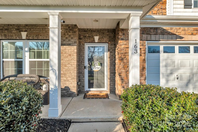 Property image 3 at 163 Paradise Hills Circle, Mooresville, NC 28115