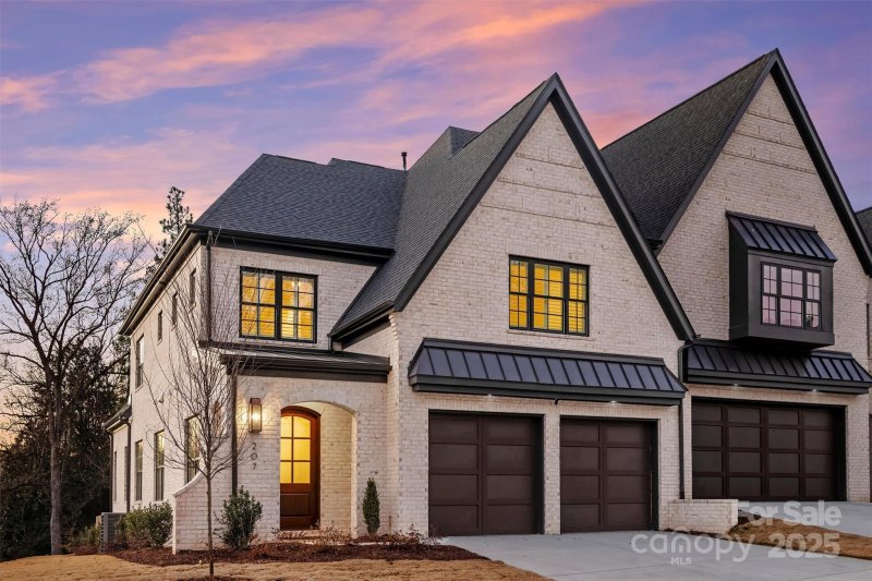 207 Audrey Place Lane