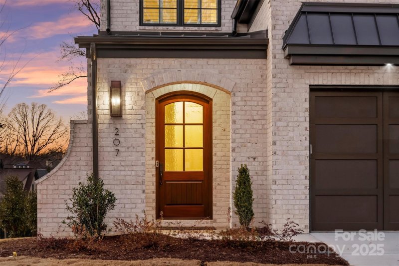Property image 3 at 207 Audrey Place Lane, Charlotte, NC 28226