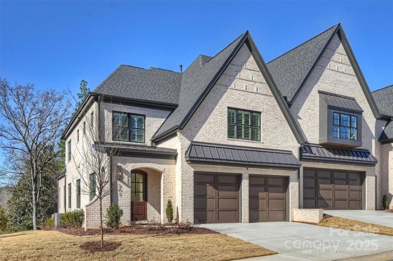 Property image 4 at 207 Audrey Place Lane, Charlotte, NC 28226