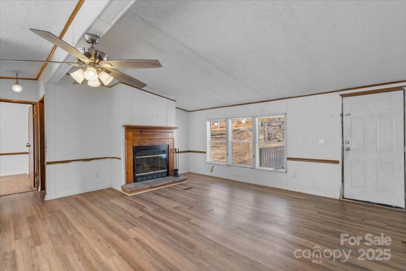 Property image 5 at 102 Lansdale Avenue, Lincolnton, NC 28092