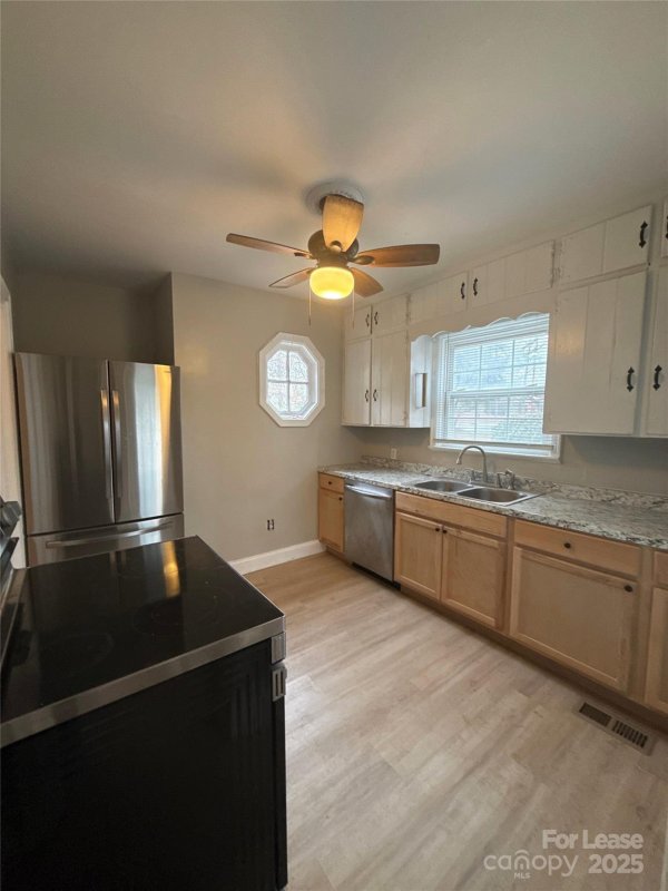 Property image 5 at 2444 Greenland Avenue, Charlotte, NC 28208