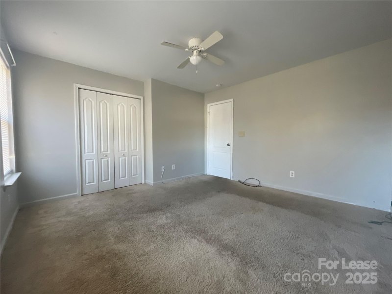 Property image 5 at 5663 Seths Drive, Charlotte, NC 28269