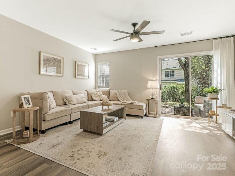 Property image 4 at 7690 Petrea Lane, Charlotte, NC 28227