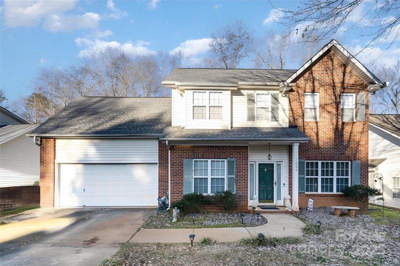 Property image 2 at 1009 Stinson Glen Lane, Charlotte, NC 28214