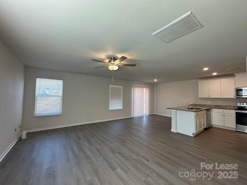 Property image 3 at 5003 Wolfridge Avenue, Charlotte, NC 28214