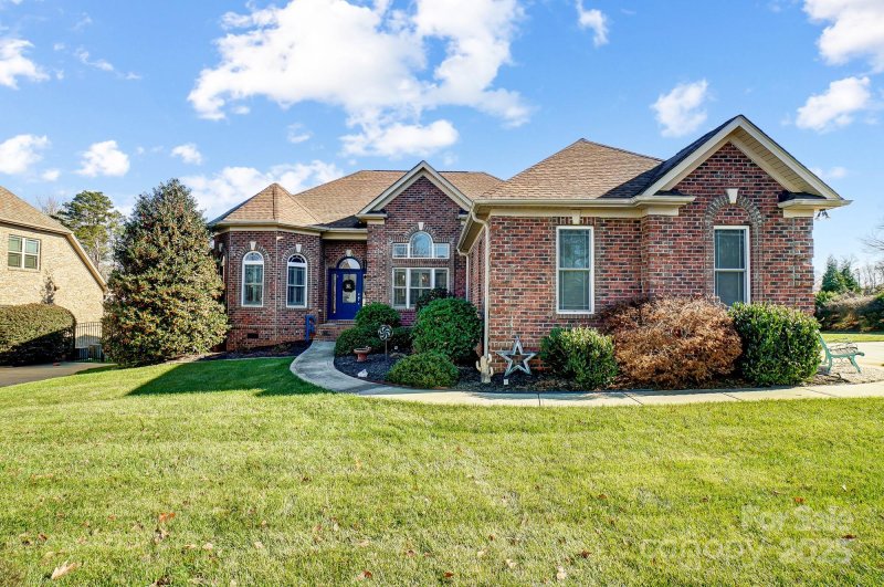 Property image 3 at 2444 Shiny Leaf Drive, Denver, NC 28037