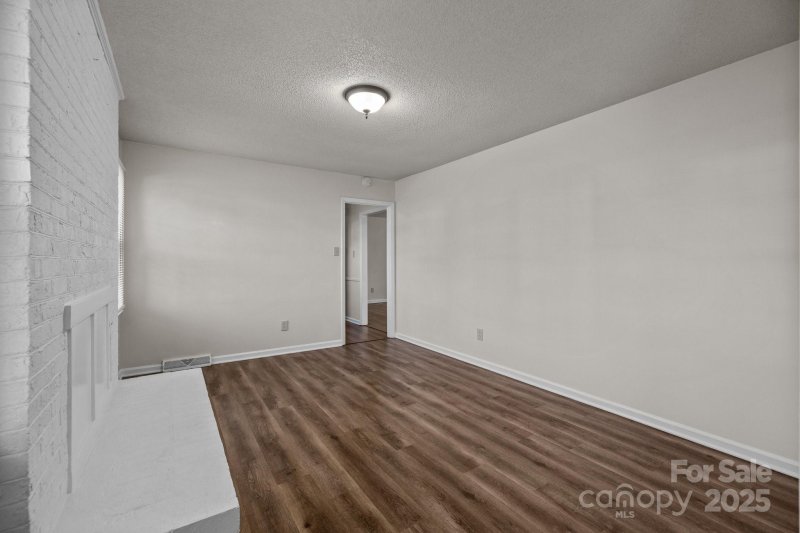 Property image 4 at 624 Catawba Circle, Matthews, NC 28104