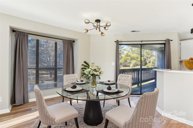 Property image 4 at 8103 Cedar Glen Drive, Charlotte, NC 28212