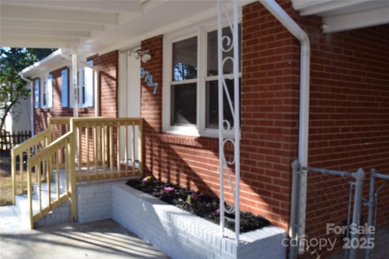 Property image 3 at 9737 Feldbank Drive, Charlotte, NC 28216