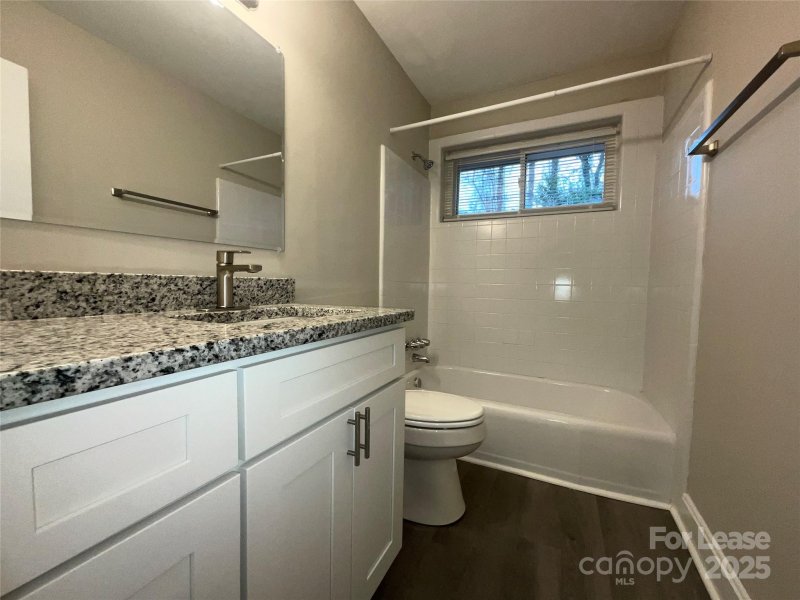 Property image 5 at 617 Blendwood Drive, Charlotte, NC 28215