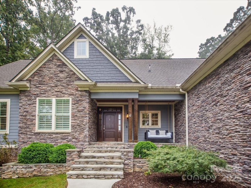 Property image 2 at 161 Greenbay Road, Mooresville, NC 28117